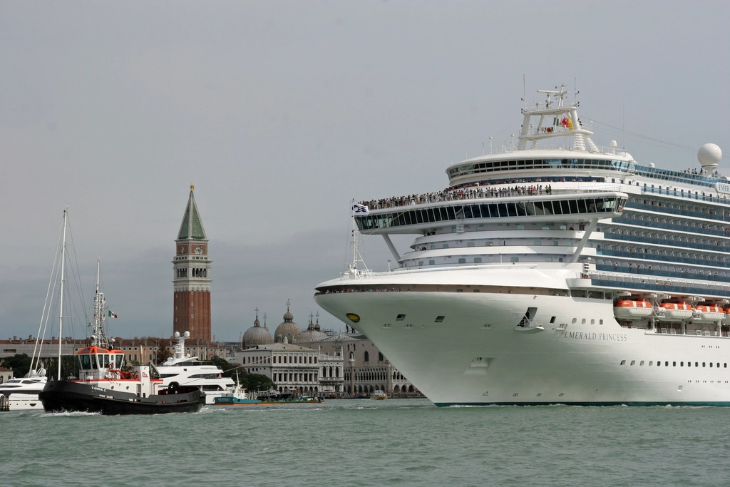 How to Stay Healthy on a Cruise: Tips Every Traveler Should Know