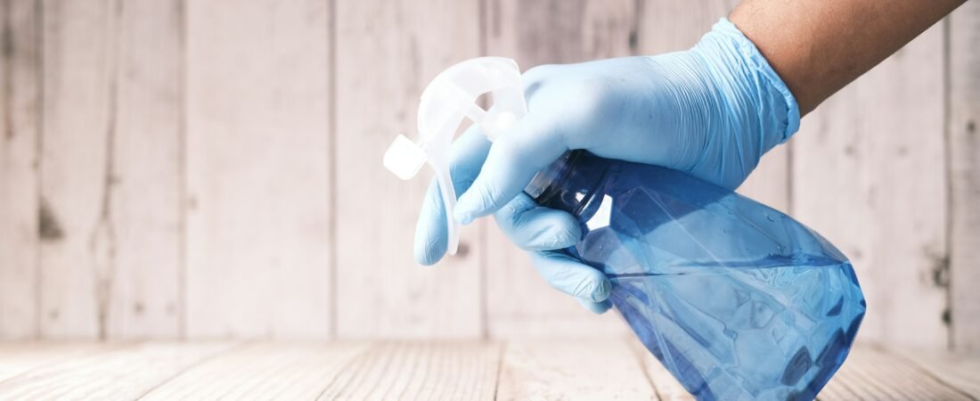 How a Weekly Cleaning Schedule Saves Parents’ Sanity