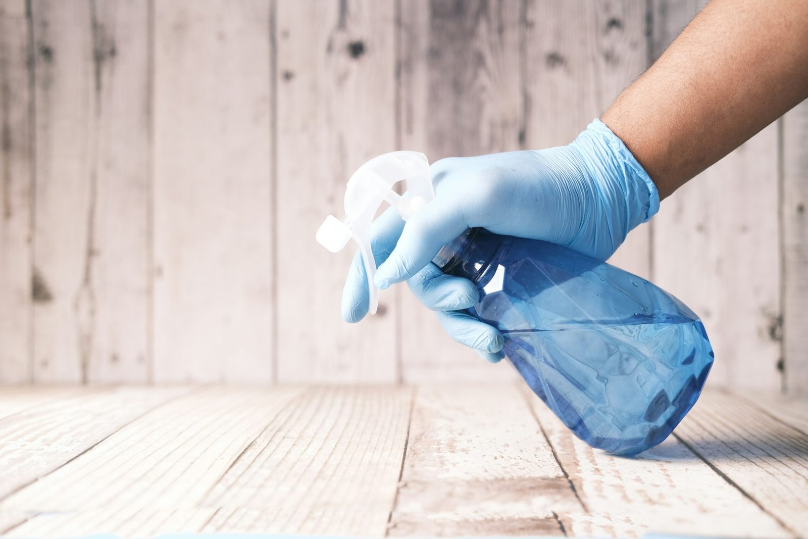 How a Weekly Cleaning Schedule Saves Parents’ Sanity