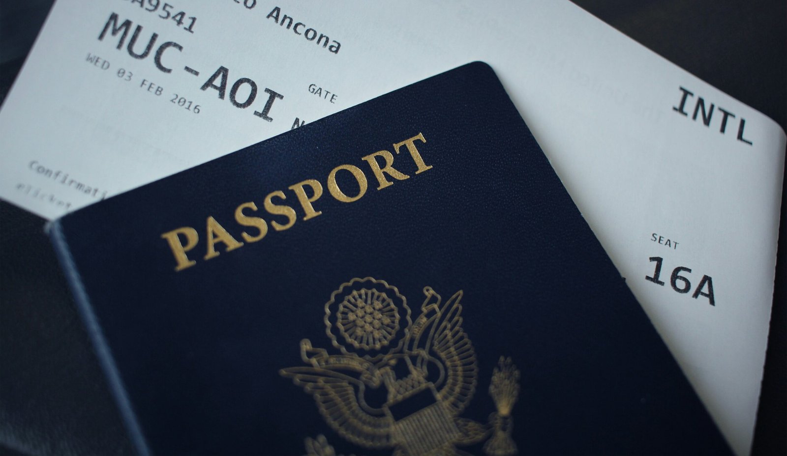 Expert-Approved Ways to Save Money on Travel in 2025
