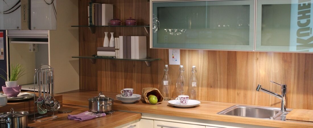 10 Budget-Friendly Ways to Organize Your Small Kitchen (Without Remodeling)