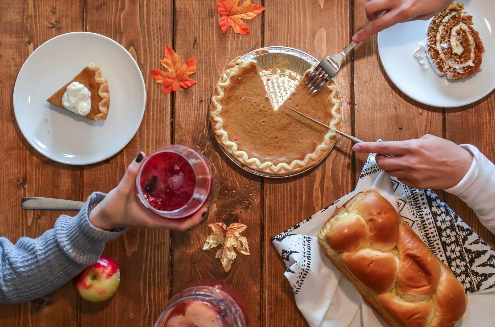 Thanksgiving on a Budget: How to Save on Your Feast